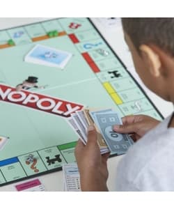 Monopoly Board Game Classic 1009 - Image 5